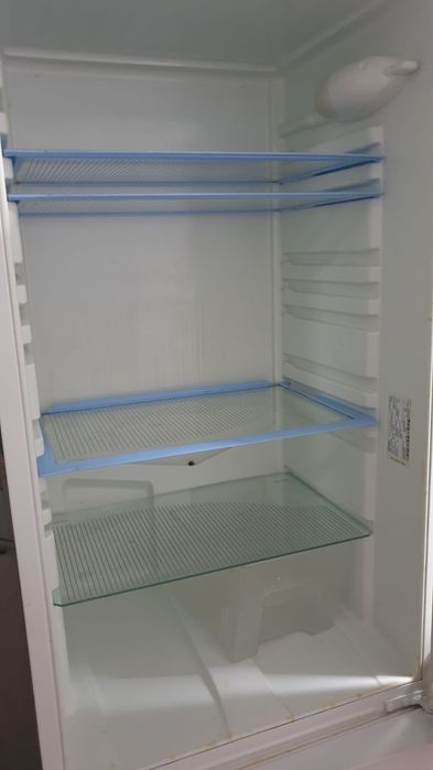 Холодильник Indesit