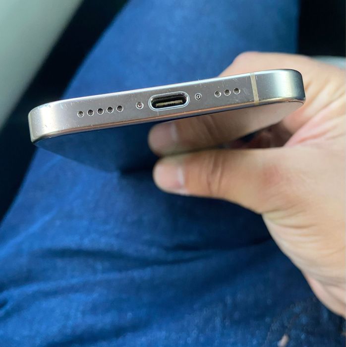 iPhone 16 pro 256гб