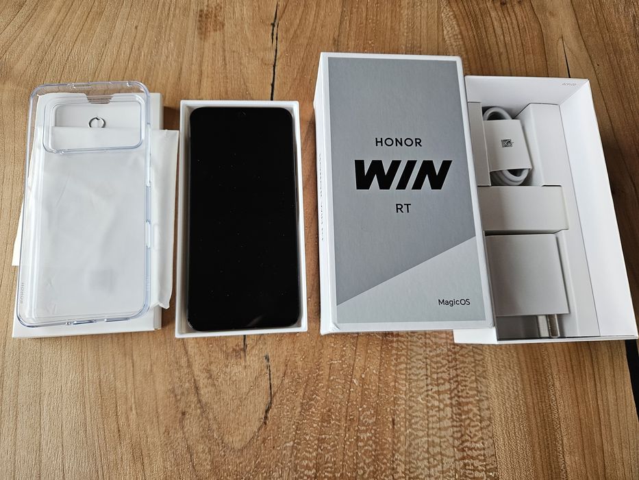 Vând telefon Honor WIN RT Nou
