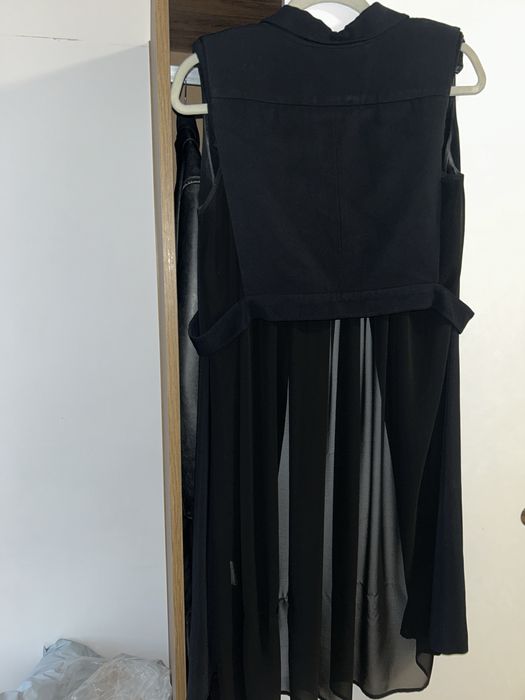 Прозрачен елек на Liu Jo Milano.