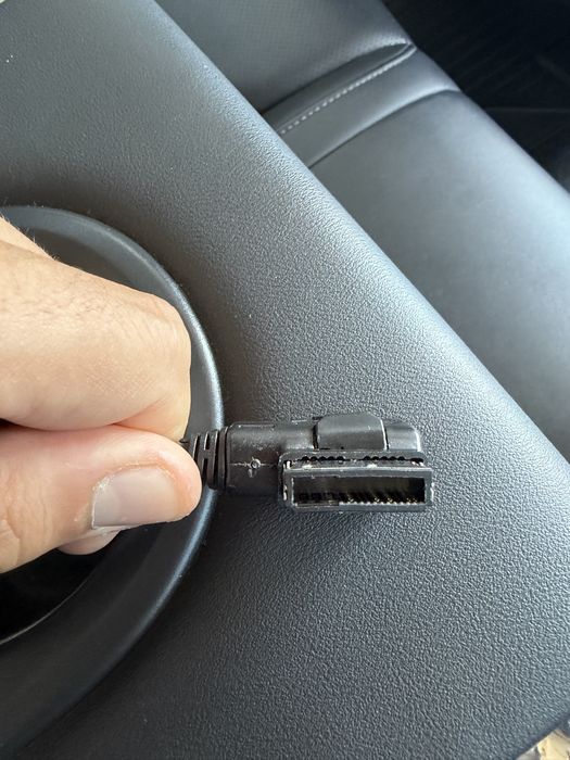 Штатный Блютуз на ауди адаптер Audi Bluetooth
