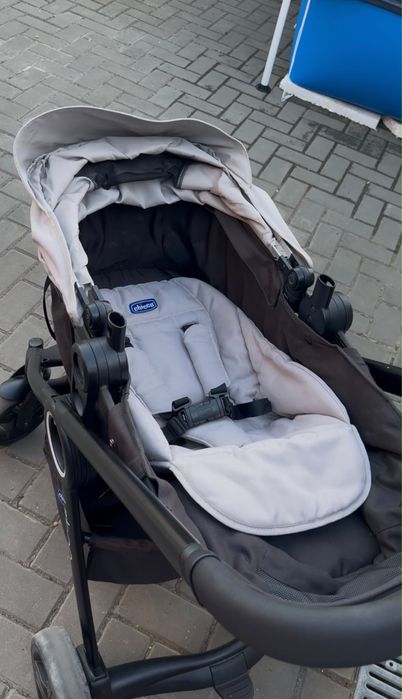 Chicco Urban Pro Reglabil 2 în 1 (landou si partea sport) Potrivit pentru Nou-născut Gri