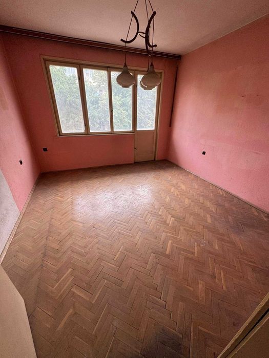 Продава се Четиристаен апартамент в Казанлък - 114 кв.м за 1208 €/кв.м - Снимка #3