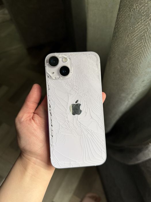Продам Iphone 14