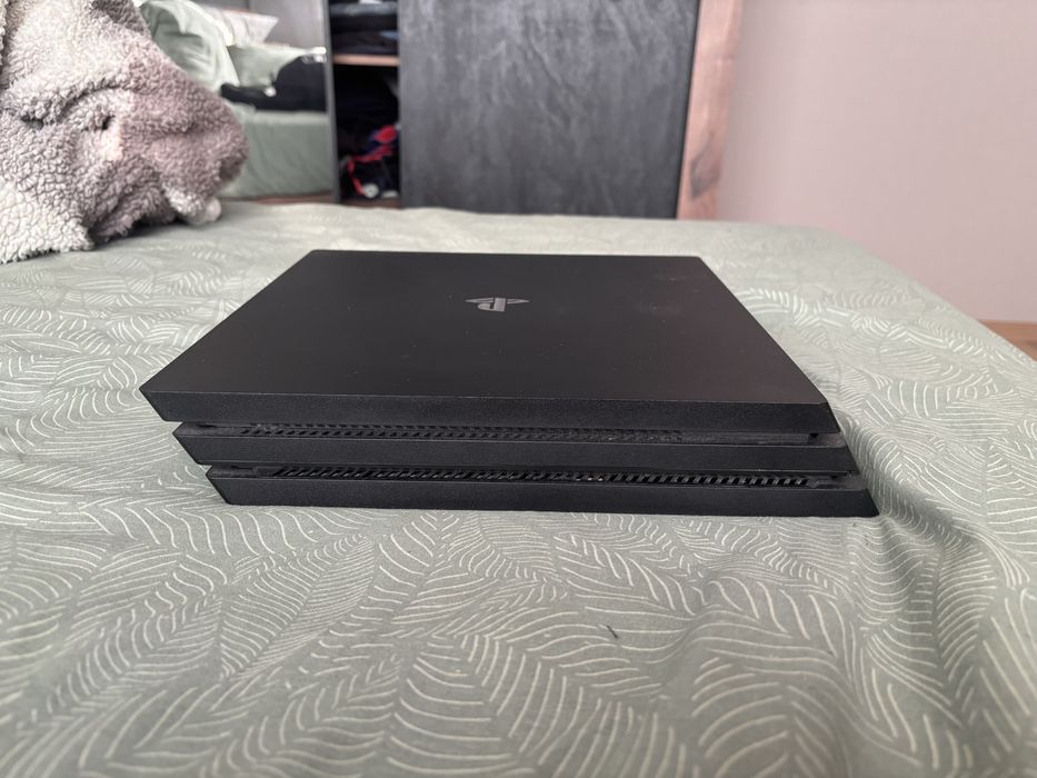 Playstation 4 pro 1tb