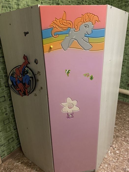 Продам детский шкаф