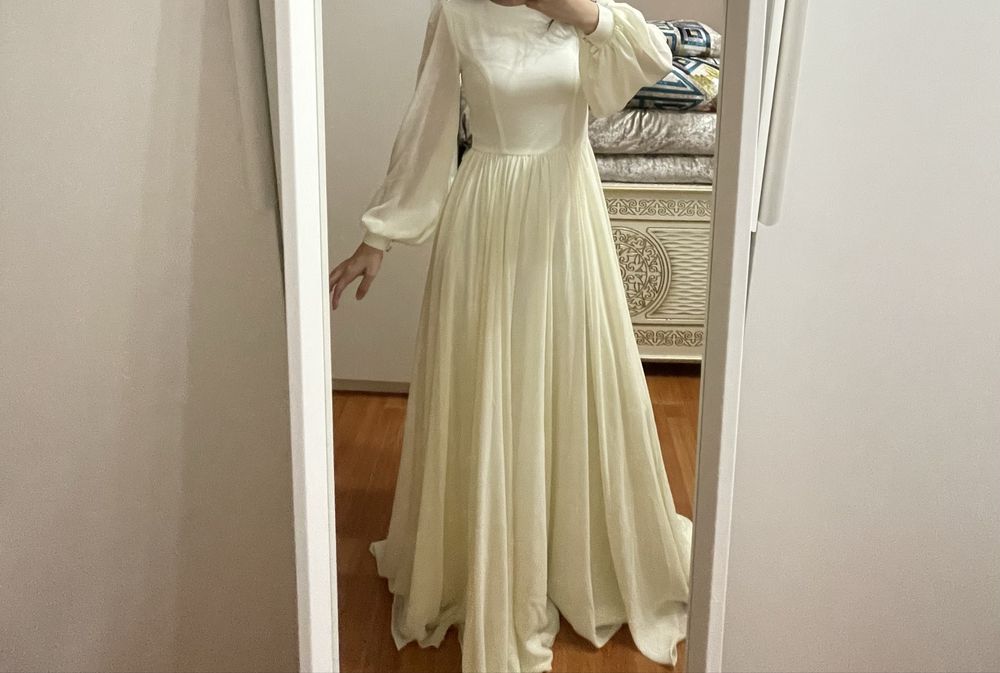 Кажекей и платье