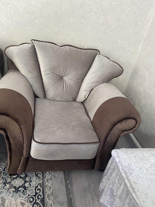 Продается диван-кресло для гостинной