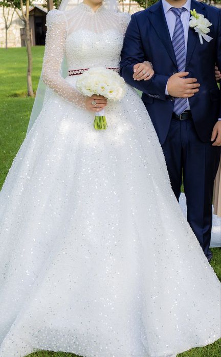 Шикарное свадебное платье