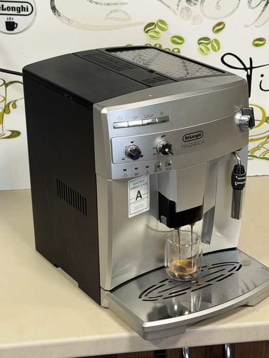 Кафемашина кафе автомат delonghi magnifica с гаранция
