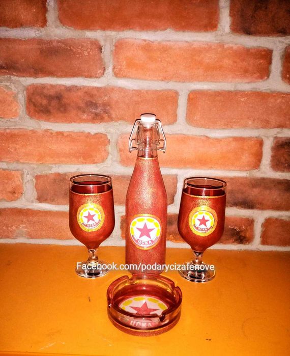 Подарък за фен на "ЦСКА"- Бутилка (празна с херметическа тапа)