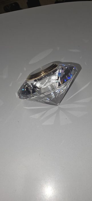 Ceas de masă swarovski forma diamant sticla slefuita superba