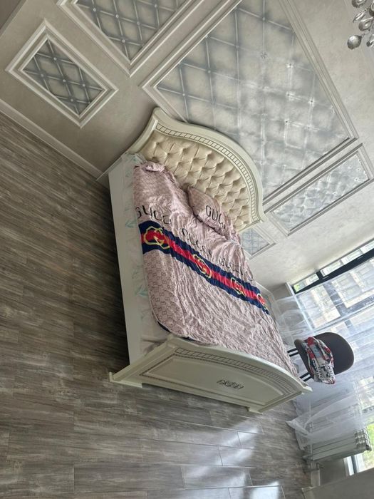 Спальный гарнитур цена договорная