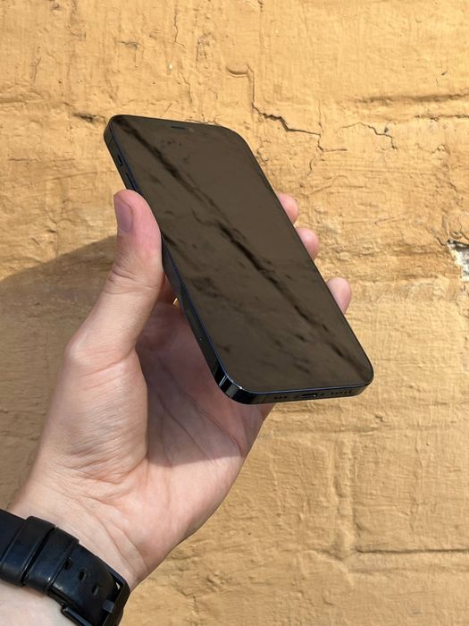 iPhone 12 pro sotiladi