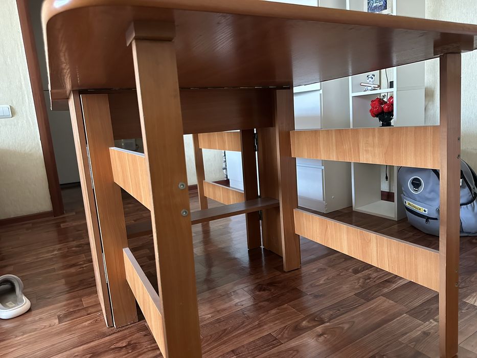 Раскладной стол.