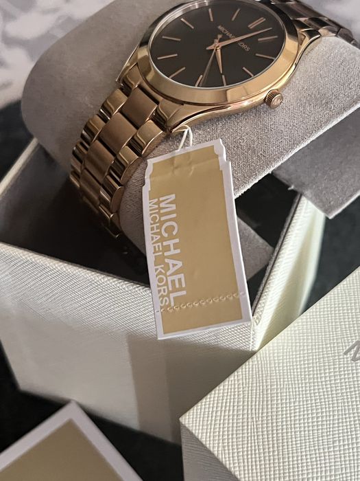 Часовник Michael Kors
