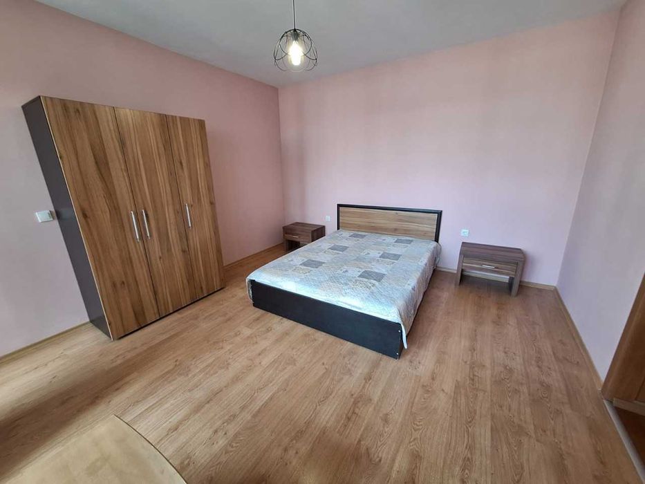 Продава се Тристаен апартамент в Пловдив, Гагарин - 100 кв.м за 1549 €/кв.м - Снимка #8