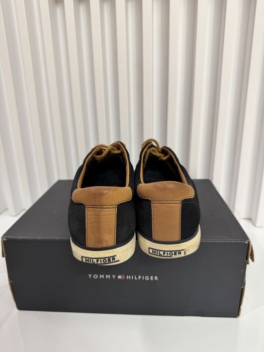 Tenisi Tommy Hilfiger