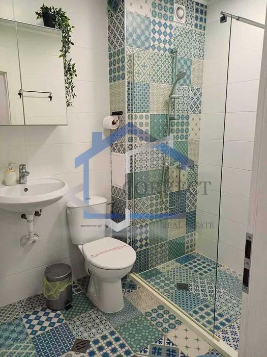 Дава се под наем Двустаен апартамент в Варна, Възраждане 3 - 75 кв.м за 561 € - Снимка #6