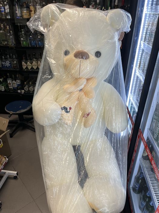 Белый мишка (мягкий игрушка)