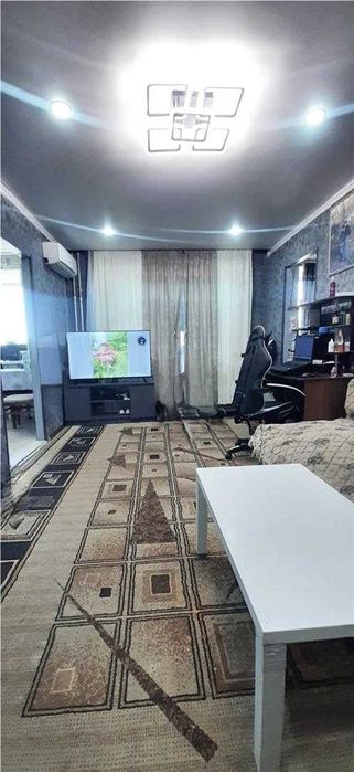 Продаю 2 комнатную квартиру
