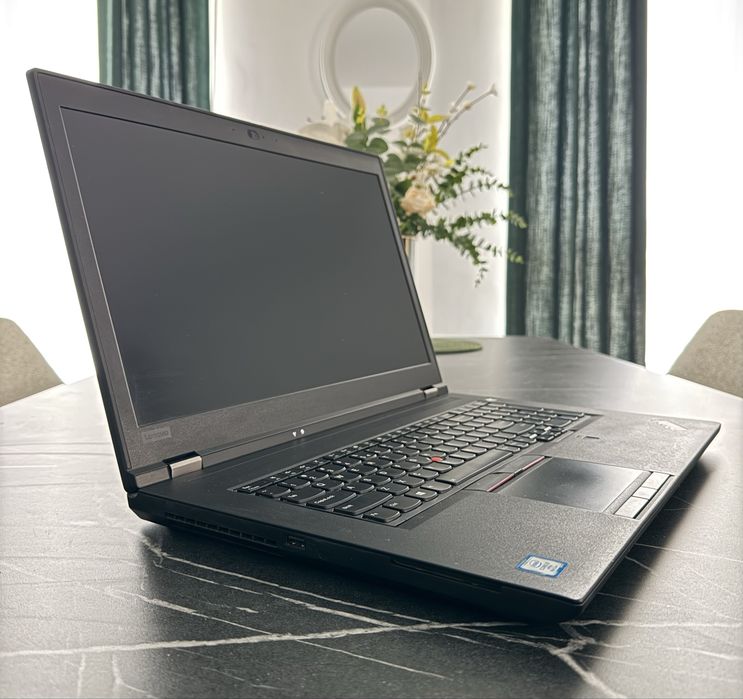 Lenovo ThinkPad P73 | i7-9850H | 64GB RAM | Quadro RTX 3000 6GB | SSD + HDD | Stare excelentă