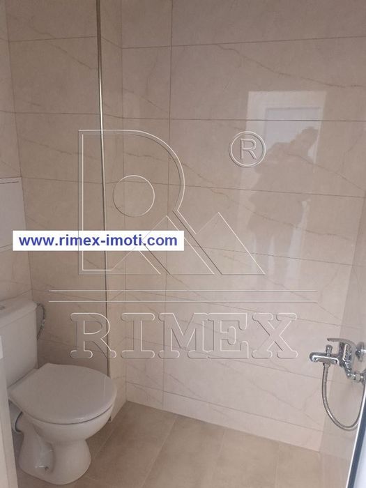 Офис в Пловдив-Брезовско шосе площ 80 цена 400