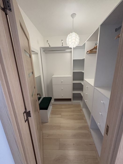 PERSOANA FIZICA inchiriez casa in zona Campului, 5 camere