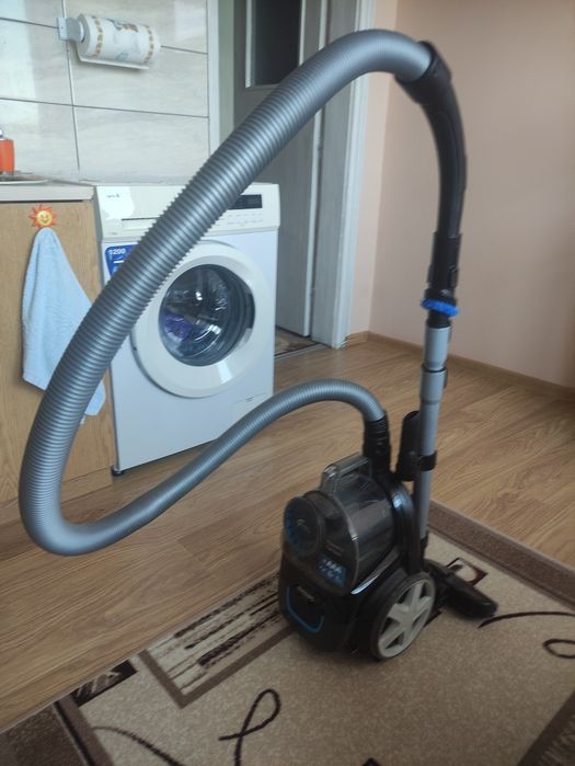 Прахосмукачка Philips PowerPro Compact FC9331/09