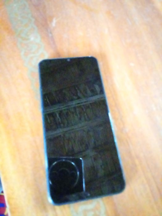 A 20 telefon.32 gb xotira rama 4gb . Samarqand manzil