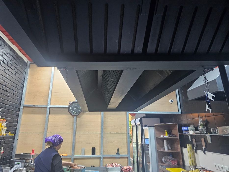 Продам зонт в хорошем состоянии