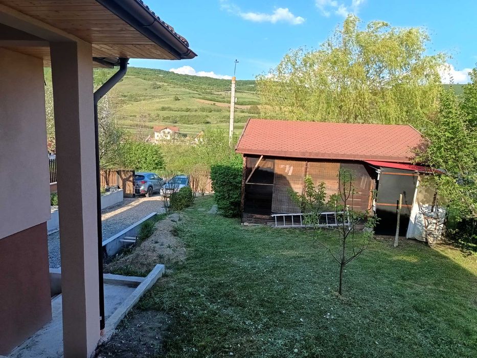 Casa individuala de vanzare