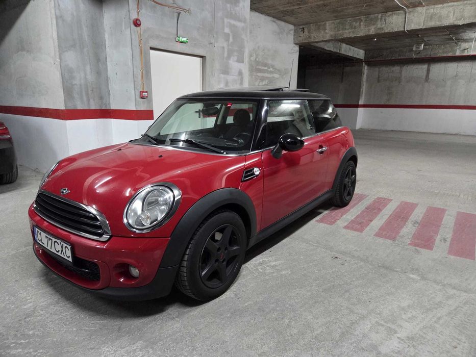 MINI Cooper R56 1.6 Diesel – 2011 | Panoramic | AC | 2 seturi jante