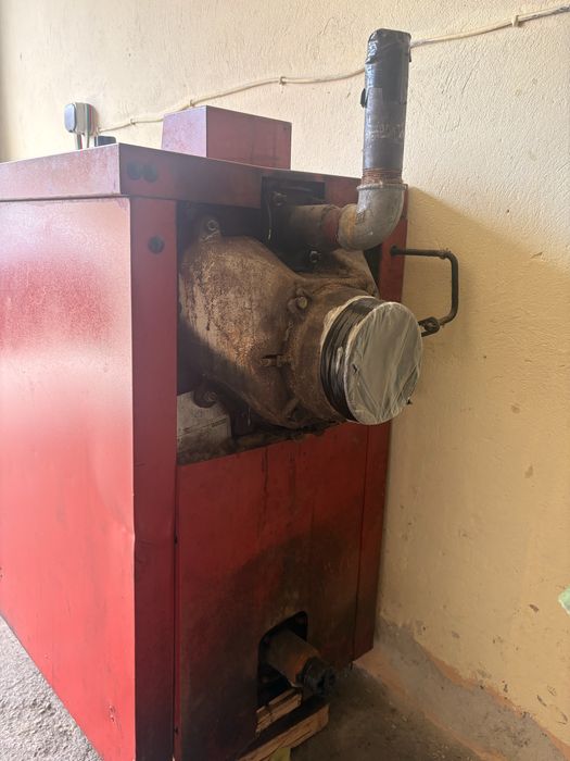 Чугунен котел на твърдо гориво Viadrus 22-29 kW