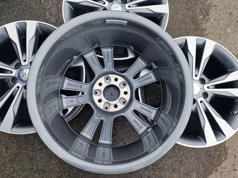 18цола Mercedes C,CLA,A-class Оригинални