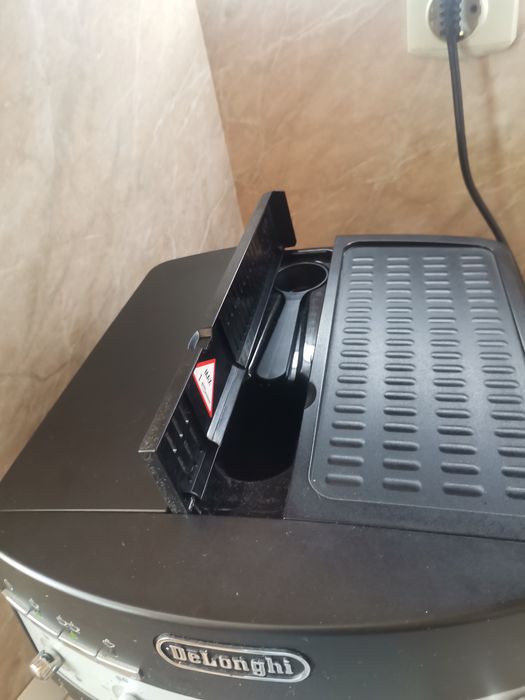 Кафемашина кафеавтомат Delonghi magnifica Esam 3200s