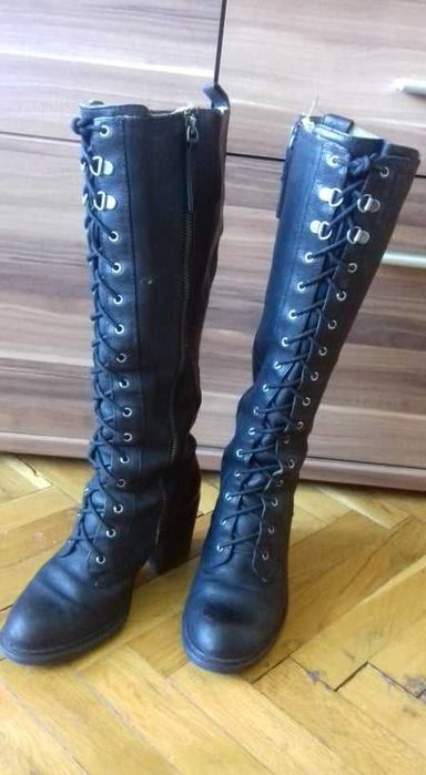 Eлегантни черни ботуши