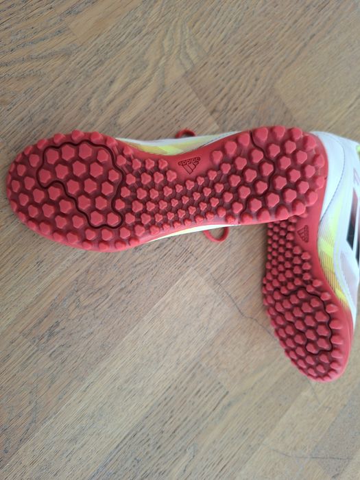 Ghete fotbal adidas f50 pt sintetic marimea 32