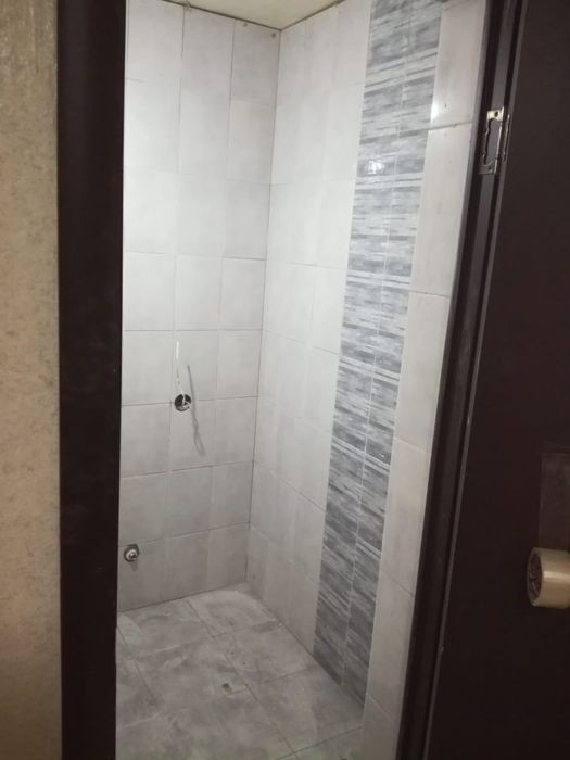 Укладка кафеля, кафельщик.