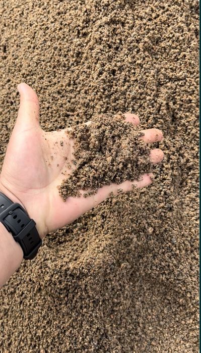 Щебень, песок, отсев, черназем,  перегной.