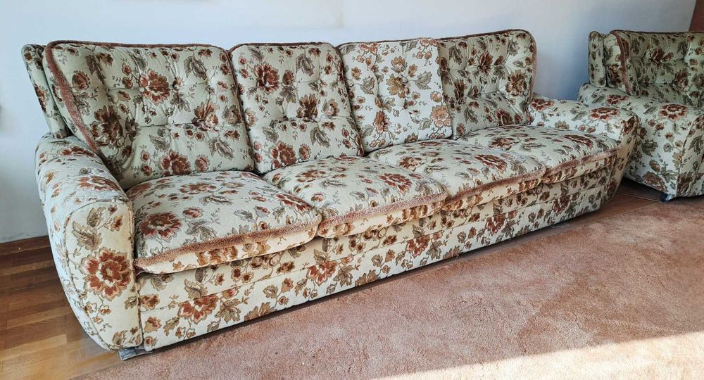 Елегантен винтидж комплект - 4-местен диван + 2 фотьойла