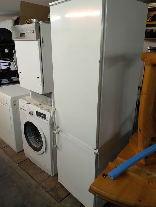 Хладилник с фризер AEG