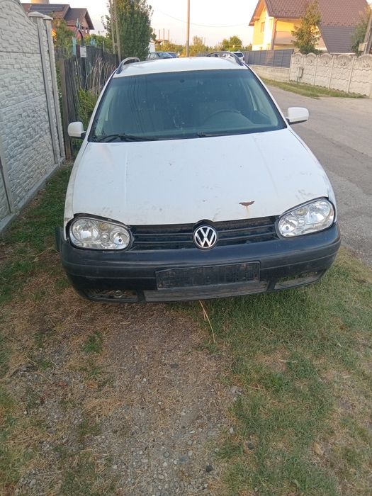 Dezmembrez golf 4 19