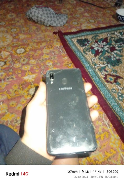 Samsung a20 sotiladi
