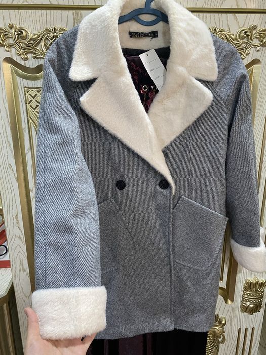 Продаётся пальто