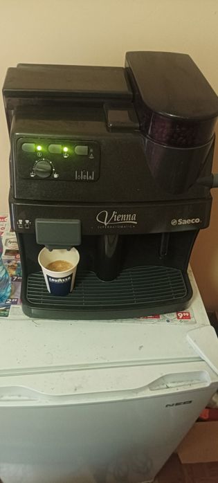 Продавам кафе автомат Saeko Viena