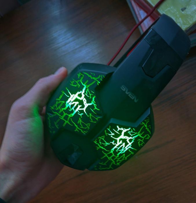 Игровые наушники