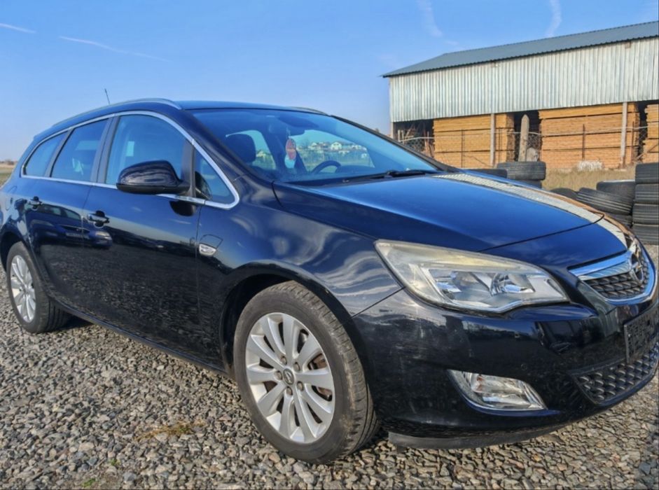 Opel Astra J 1.7 cdti 2012