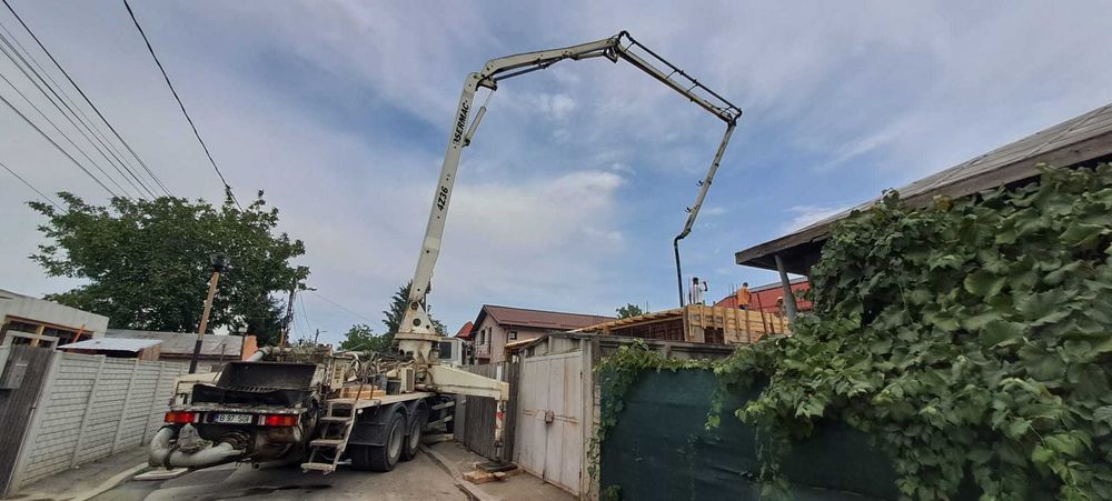 Pompa de beton elefant Sermac 36z4