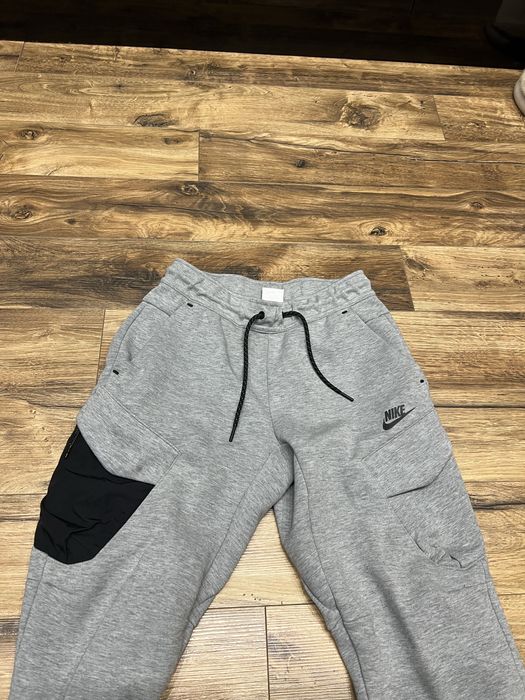 Nike Tech Fleece Utility size XS